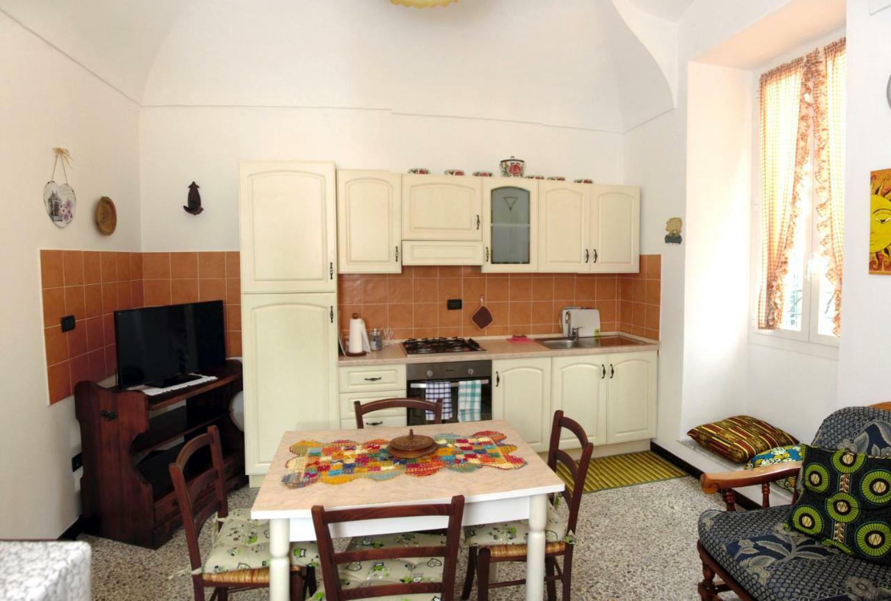 Ferienwohnung Ciassa Noeva Pieve di Teco Exterior foto